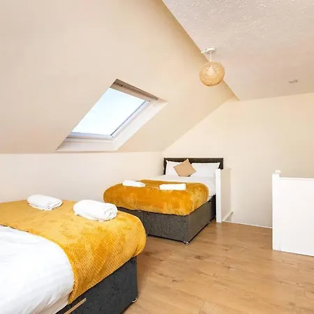 Vinery 2-bedroom House * ليدز